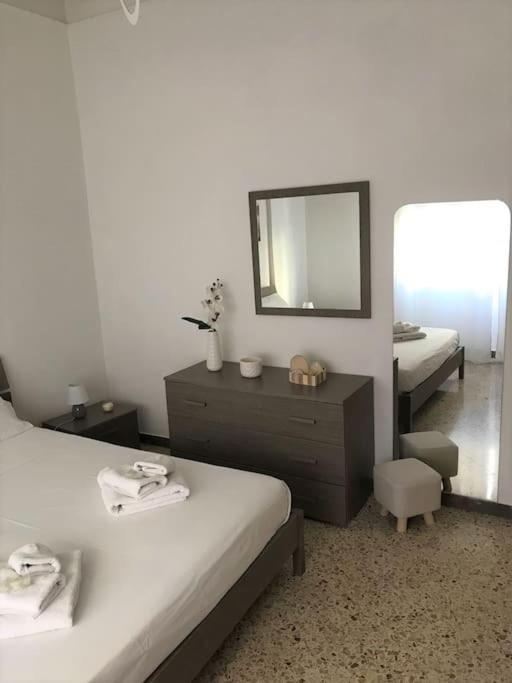 Centro Storico-Imbarcadero Per Le Isole***** Apartment Трапани Екстериор снимка