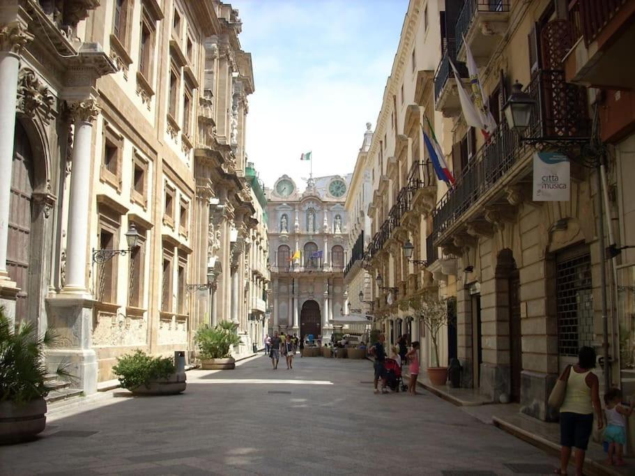 Centro Storico-Imbarcadero Per Le Isole***** Apartment Трапани Екстериор снимка